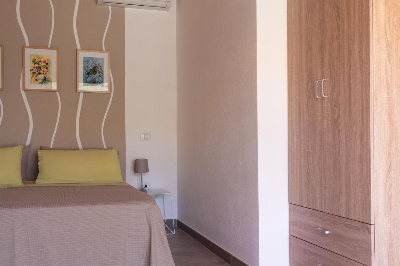 Bed and Breakfast Sa Guardia de Ferricci Solanas  Exterior foto